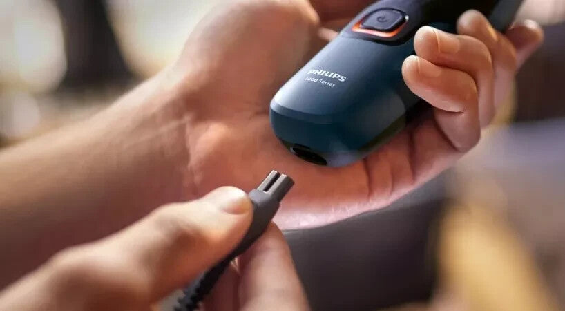 ماكينة حلاقة جافة Philips Shaver 1000 Series S1134/00 مزودة ببطارية، جديدة وفي عبوتها الأصلية