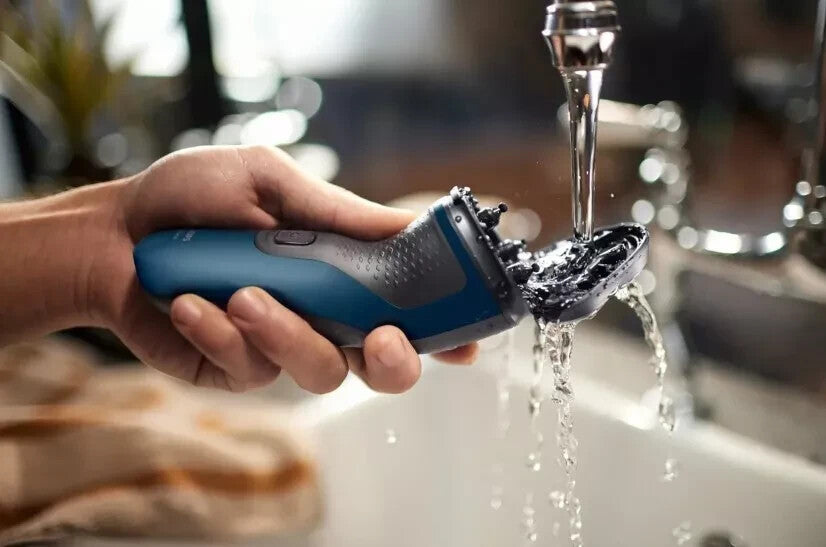 ماكينة حلاقة جافة Philips Shaver 1000 Series S1134/00 مزودة ببطارية، جديدة وفي عبوتها الأصلية